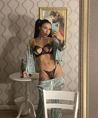 Проститутка Полинарька